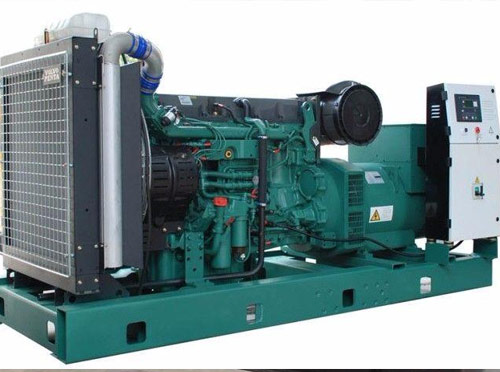 芷江升级现有发电机组的成本大概是多少？