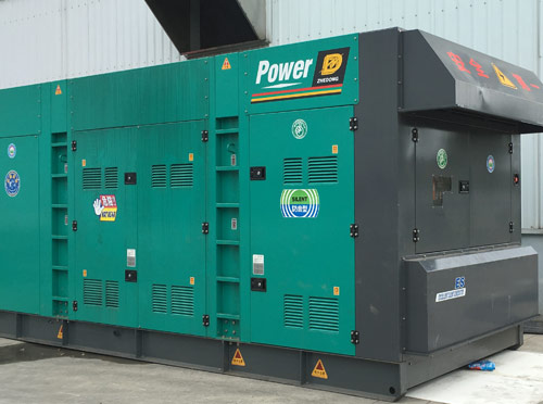 芷江升级发电机组的过程中需要注意哪些安全事项？