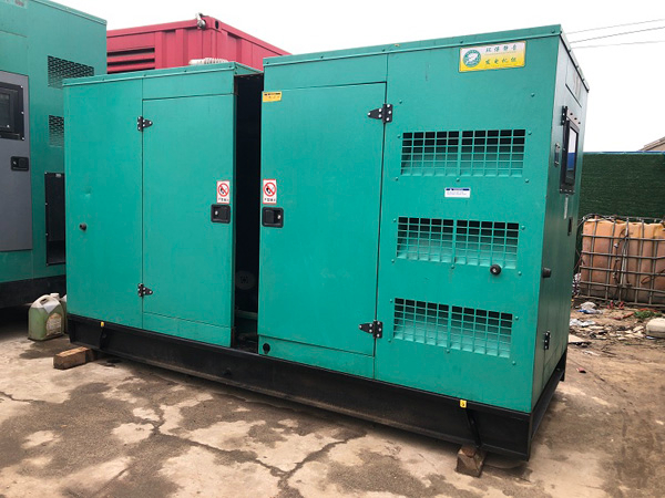 芷江怎样合理控制磷酸铁锂蓄电池的充放电倍率以延长其使用寿命？